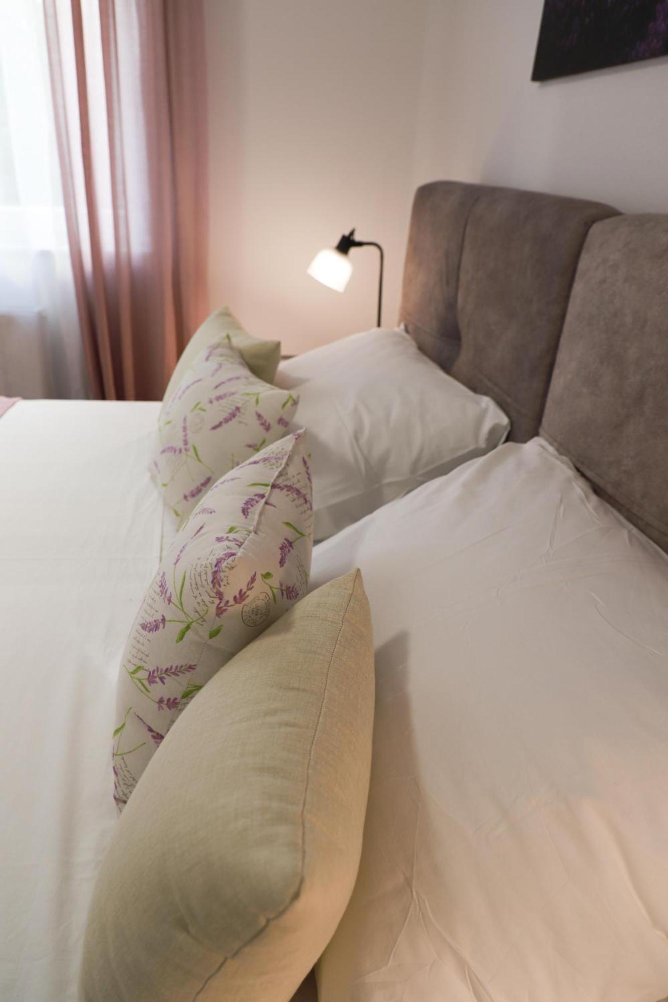 Holiday Apartments Ivano & Leo - Private Parking Zadar Dış mekan fotoğraf