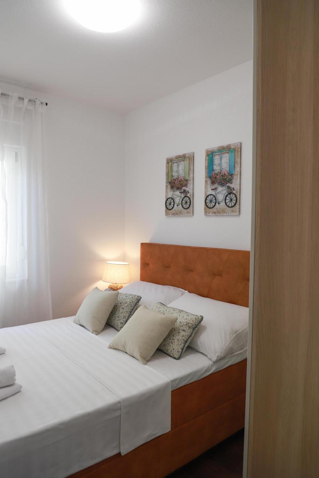 Holiday Apartments Ivano & Leo - Private Parking Zadar Dış mekan fotoğraf