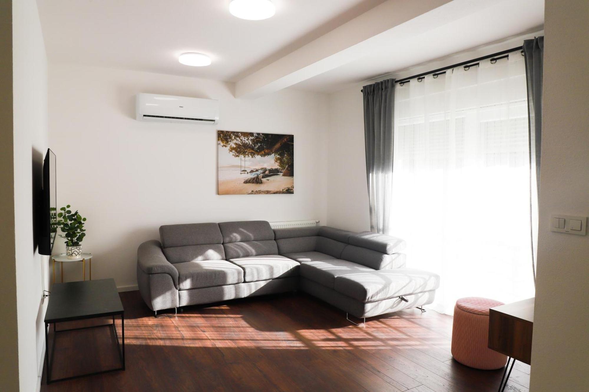 Holiday Apartments Ivano & Leo - Private Parking Zadar Dış mekan fotoğraf
