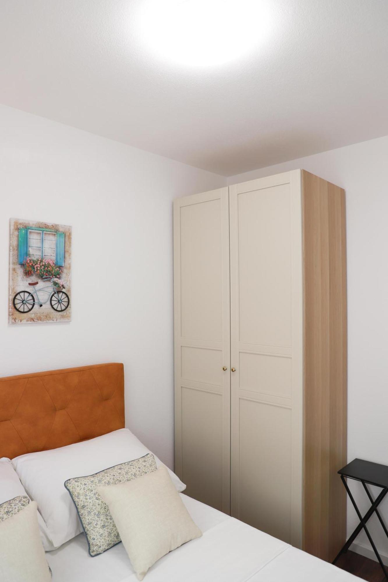 Holiday Apartments Ivano & Leo - Private Parking Zadar Dış mekan fotoğraf