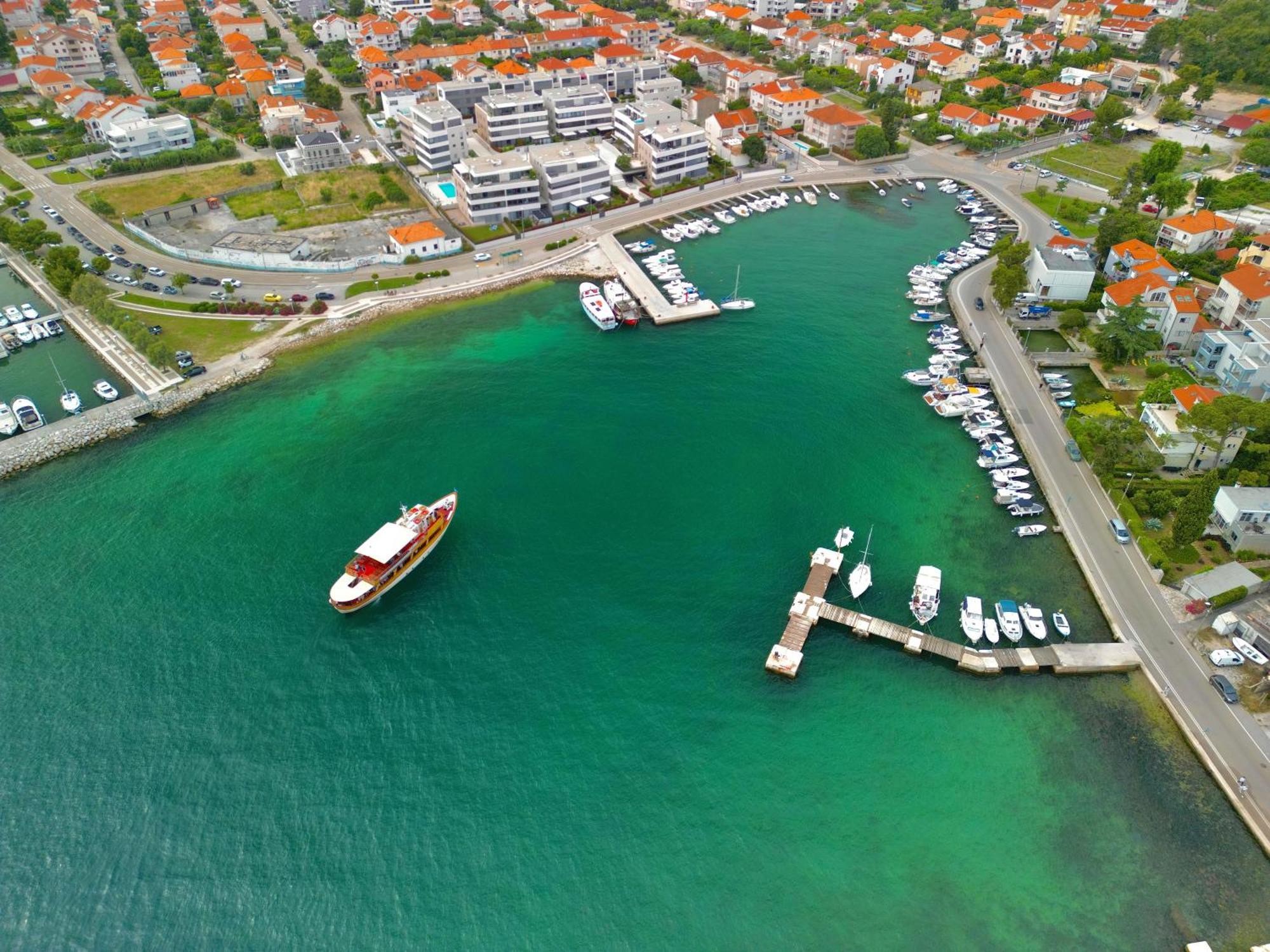 Holiday Apartments Ivano & Leo - Private Parking Zadar Dış mekan fotoğraf