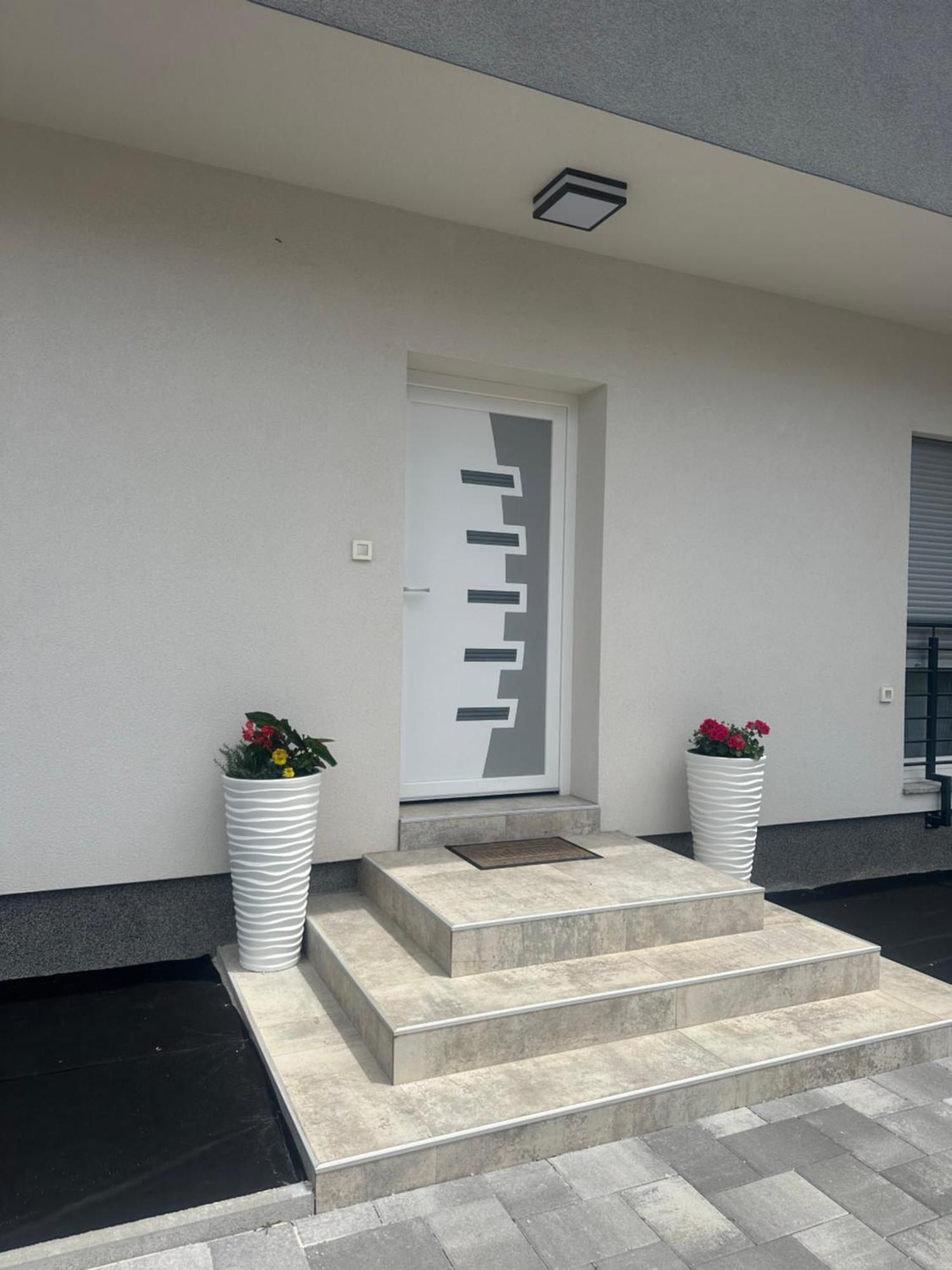 Holiday Apartments Ivano & Leo - Private Parking Zadar Dış mekan fotoğraf